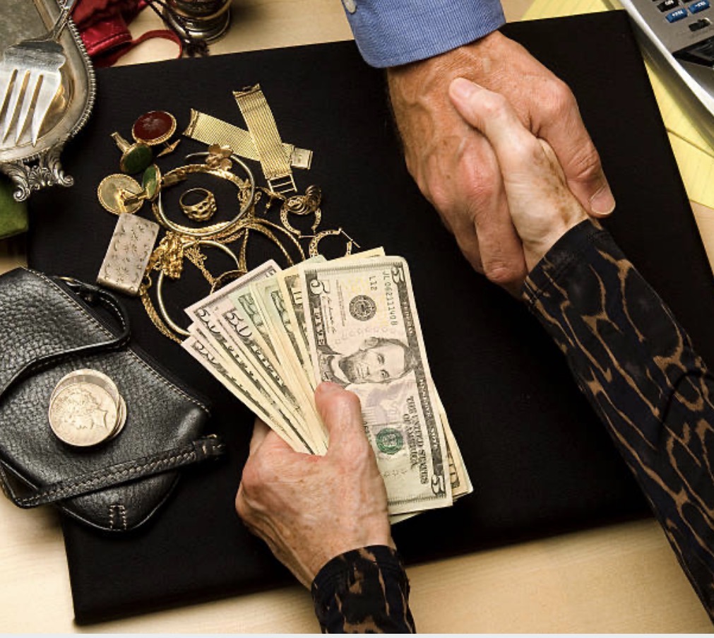 Gold Buying Image 3