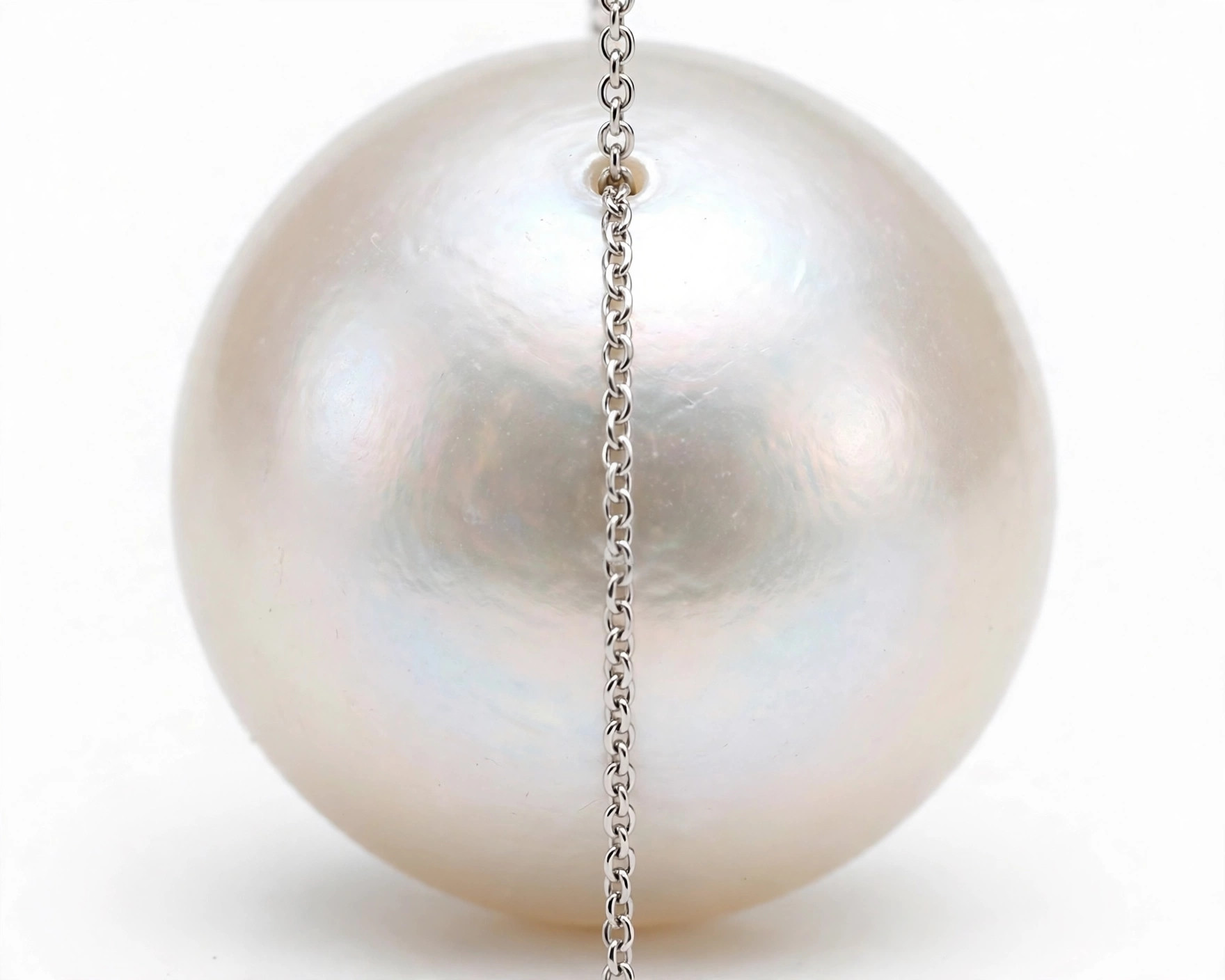 14K White Gold Round Cultured Pearl Necklace - Image 3